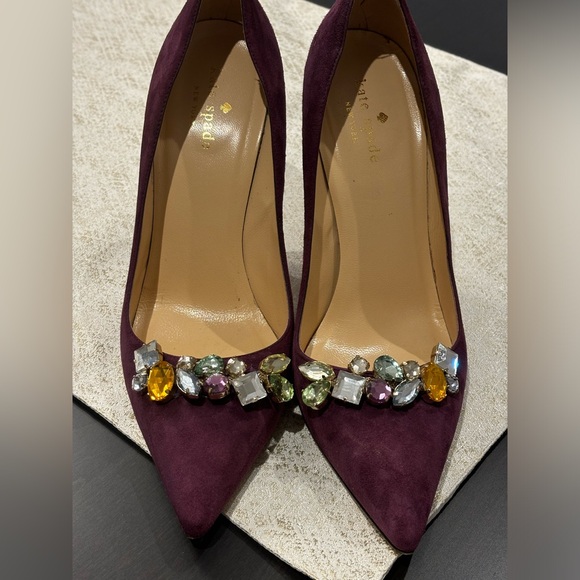 Very Elegant Kate Spade New York Suede Pumps; Size 8; Excellent Condition; - Picture 9 of 13